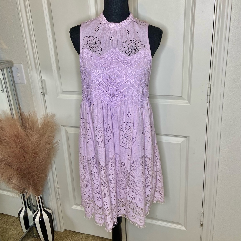 Entro Lavender Lace Dress Size Small